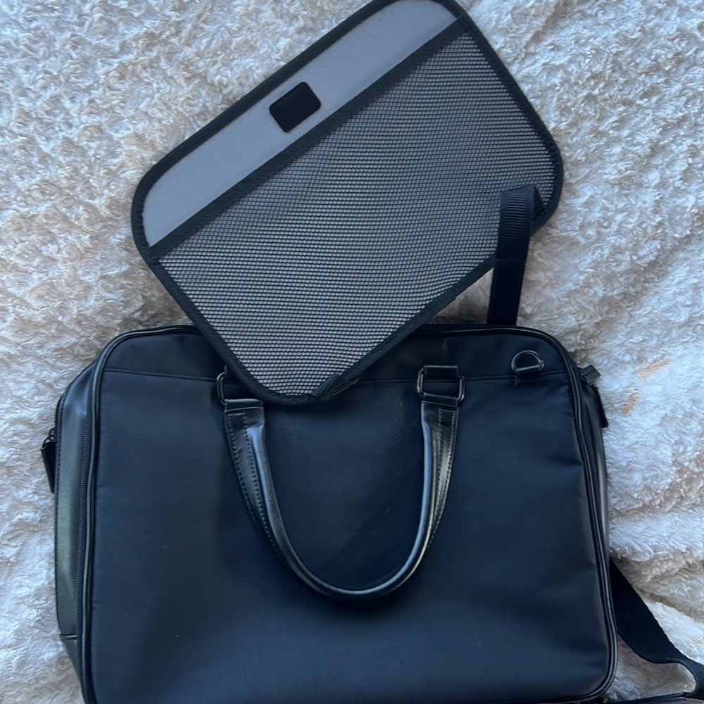Zara Briefcase - Picture 3 of 4